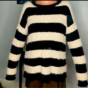 AE vintage boyfriend sweater